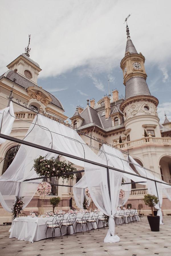 Botaniq Castle Of Tura - Small Luxury Hotels Of The World Екстериор снимка