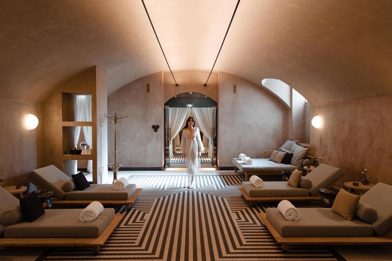 Botaniq Castle Of Tura - Small Luxury Hotels Of The World Екстериор снимка