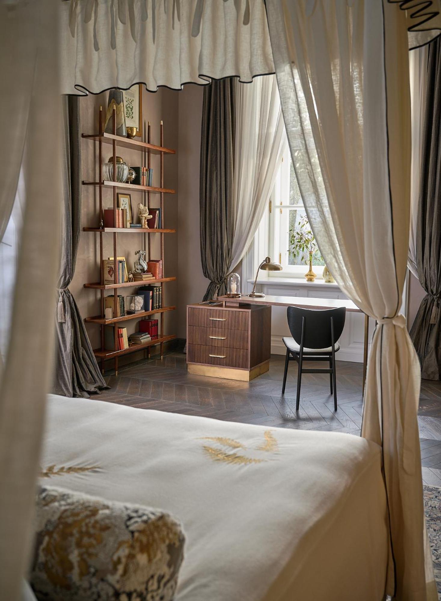 Botaniq Castle Of Tura - Small Luxury Hotels Of The World Екстериор снимка